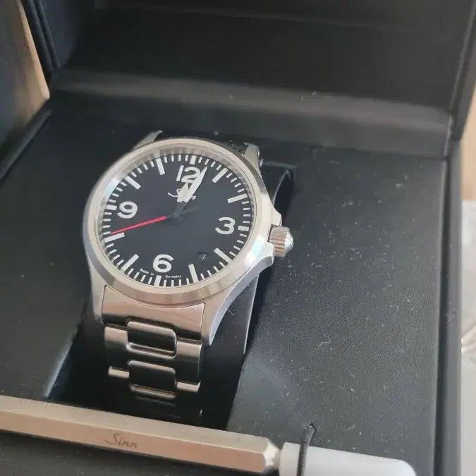 sinn 556 a rs 스틸 풀박스 팝니다. 상태 좋음