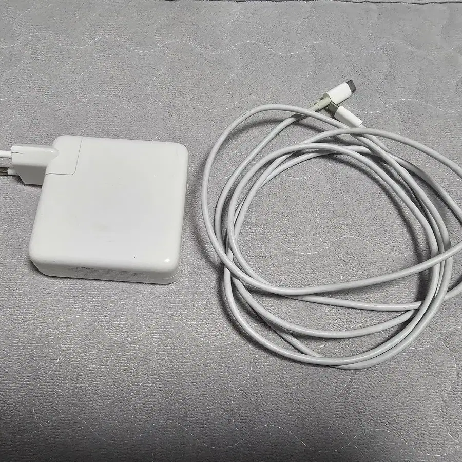 애플 맥북 87w USB-C 충전기 (A1719)