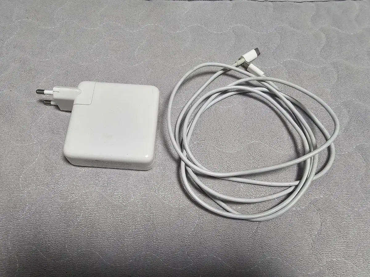 애플 맥북 87w USB-C 충전기 (A1719)