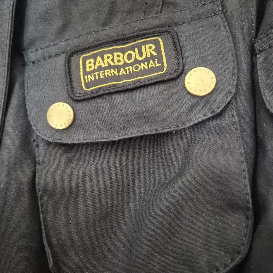 Barbour 바버 인터내셔널 자켓 여자 55사이즈 추천