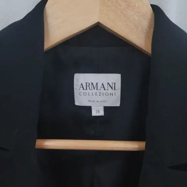 ARMANI 아르마니 블랙 블레이저 여 38 A141