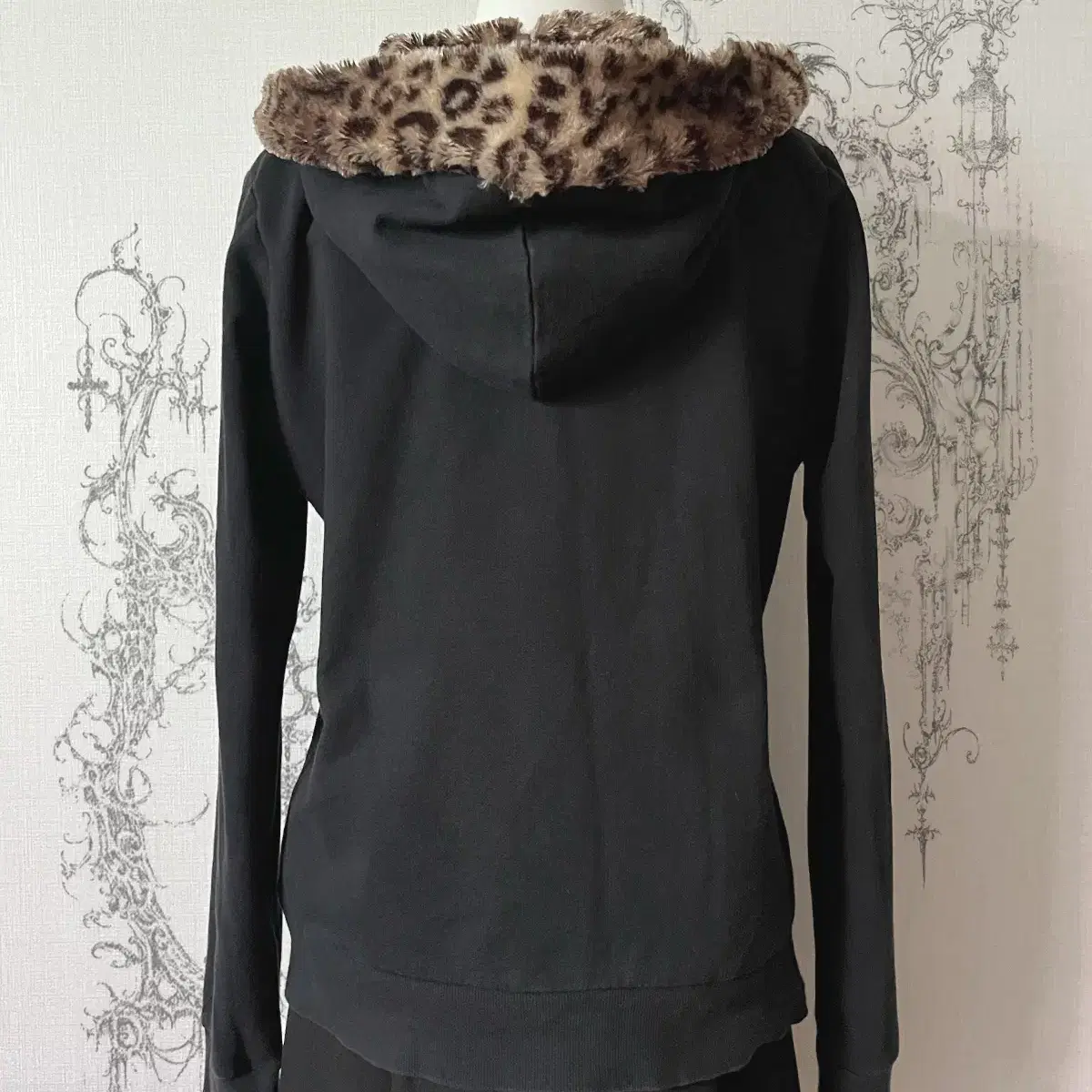 (aimerfeel) leopard fur zip-up hood