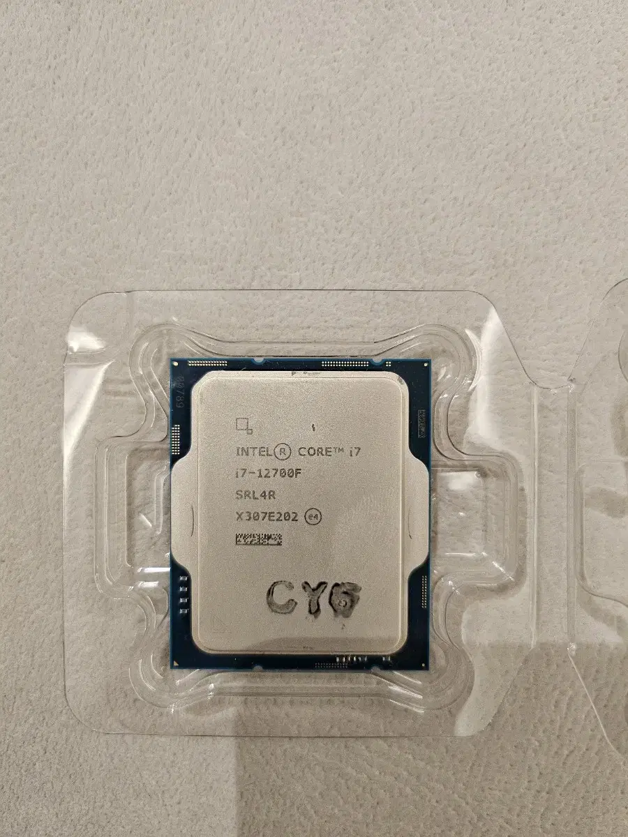 인텔i7-12700F CPU