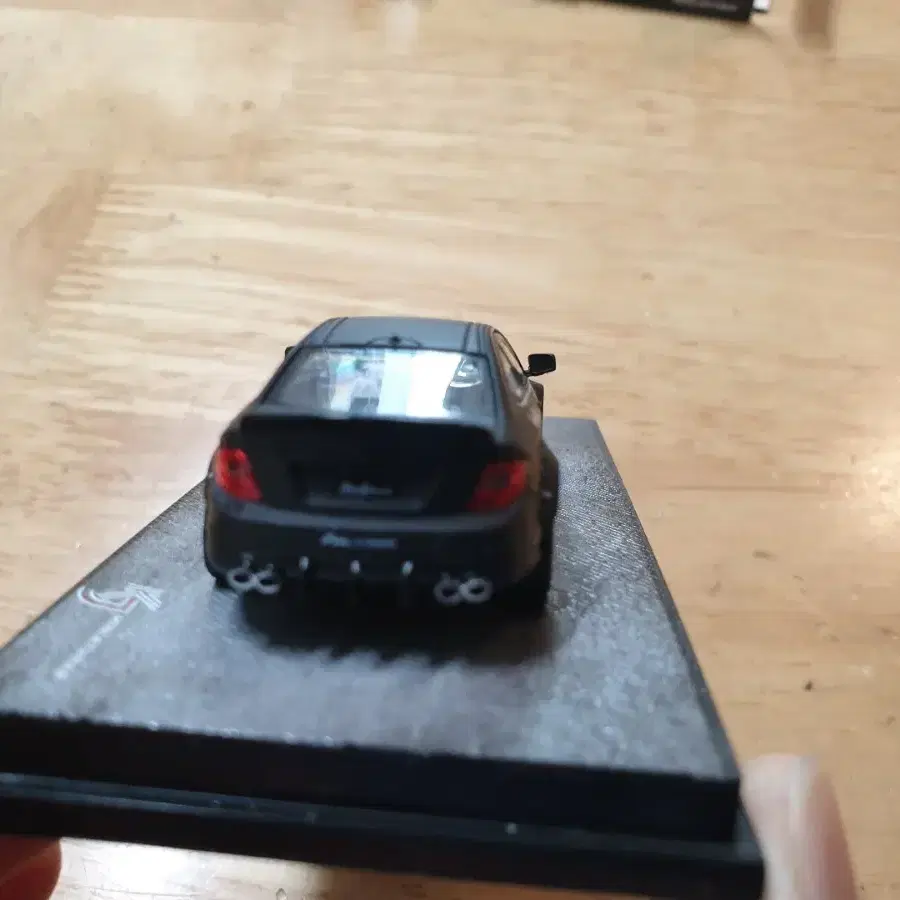 다이캐스트   LBWK w204 AMG C63 쿠페 무광블랙 1:64