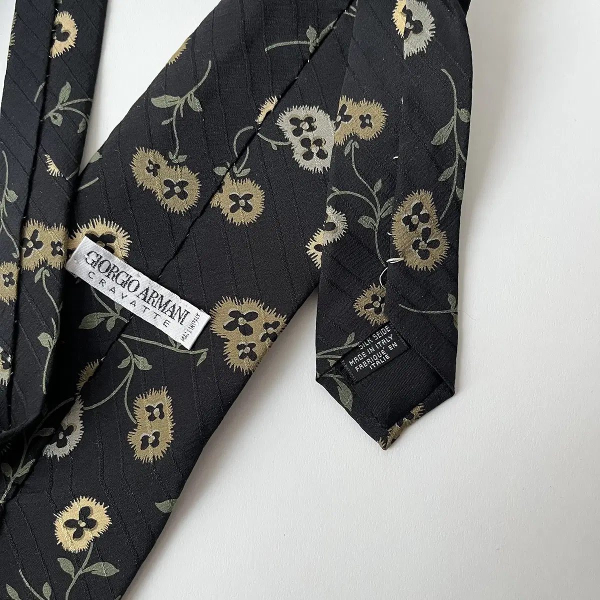 GIORGIO ARMANI 80's cravatte silk tie