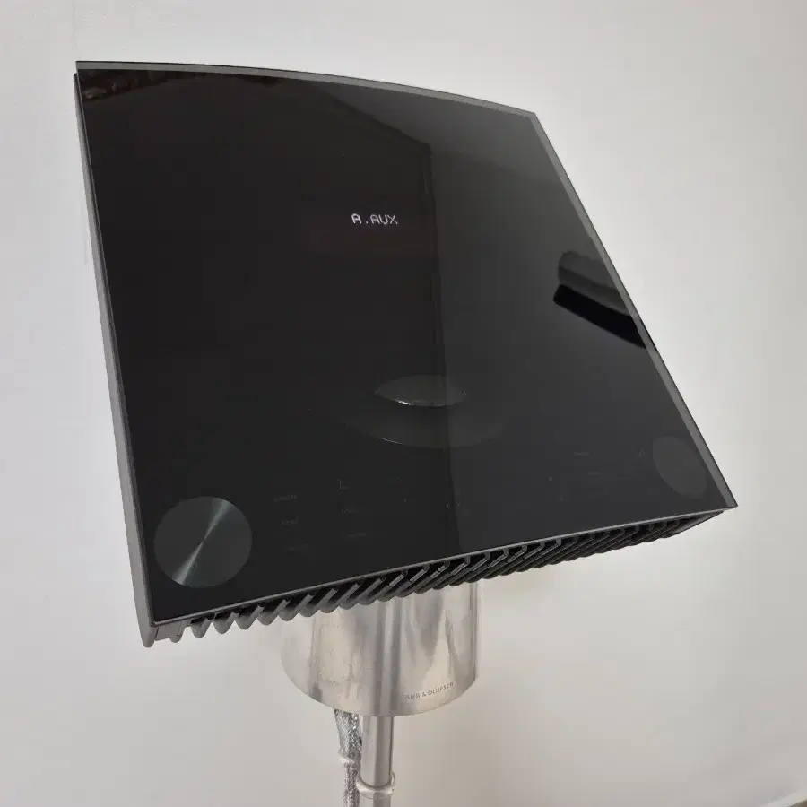 베오사운드4, 베오랩 8002(beolab8002) B&O