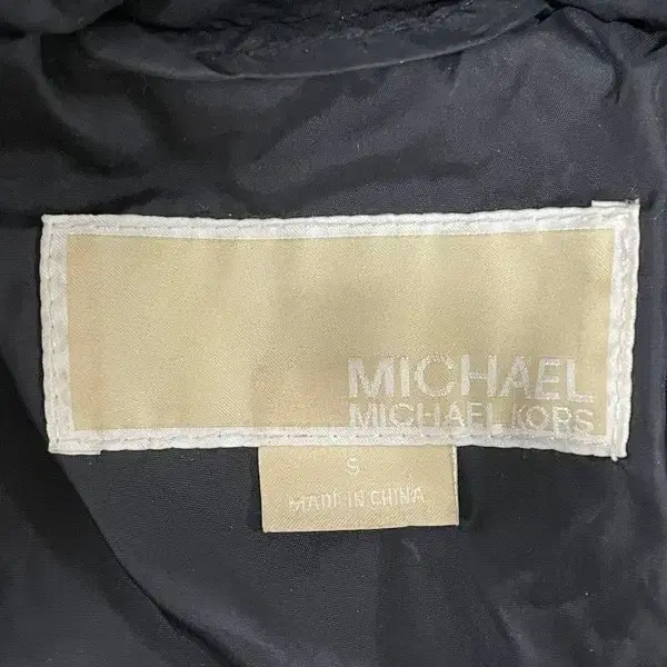 MICHAEL KORS 마이클 코어스 패딩 S