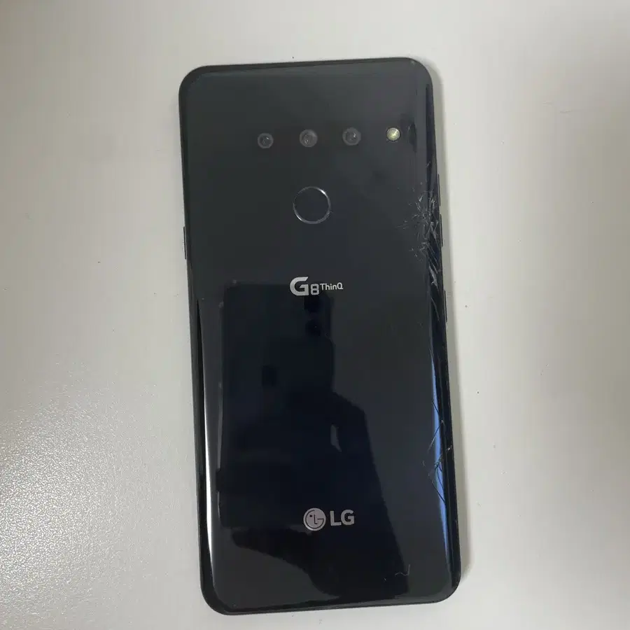 LG g8