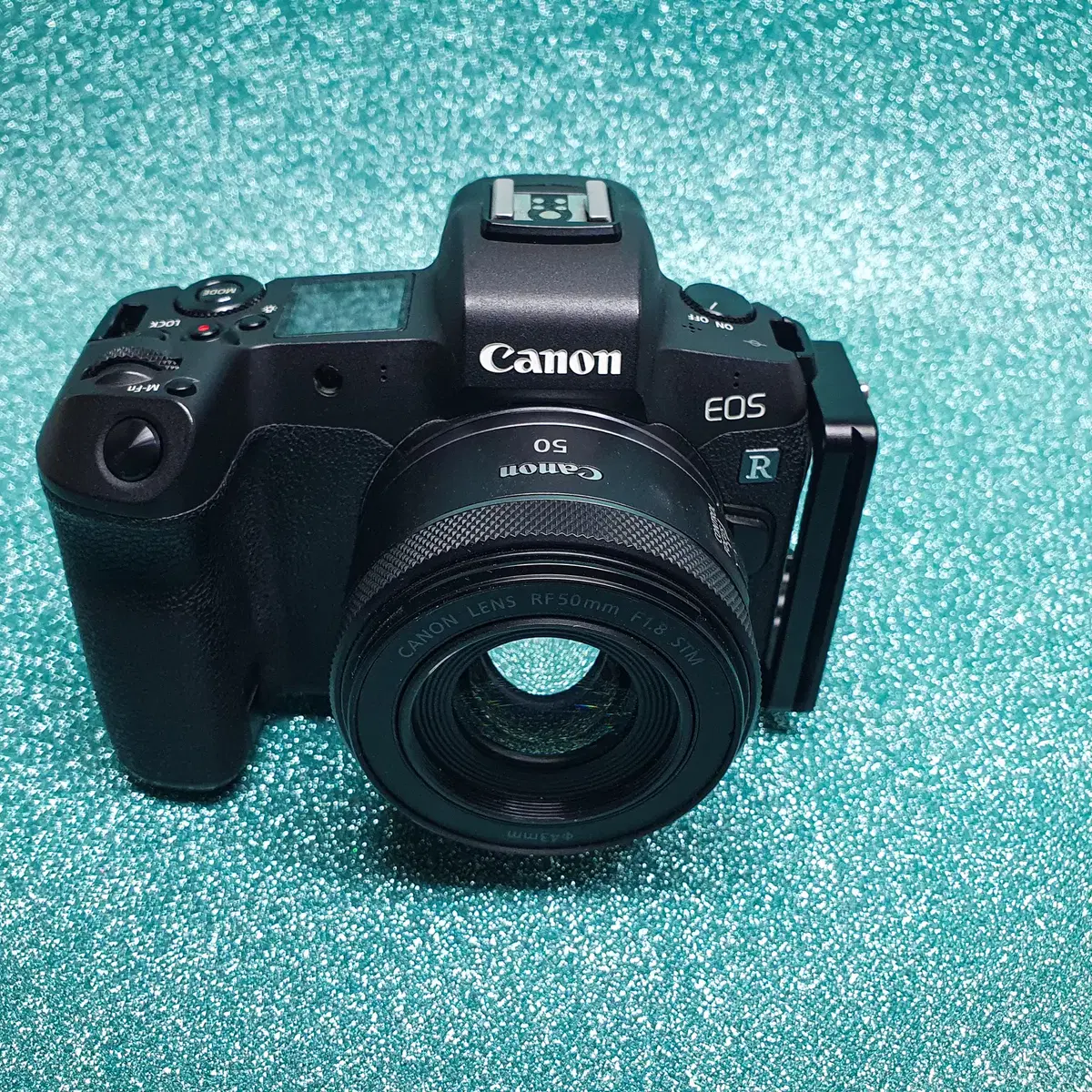 캐논 Canon EOS R 미러리스 카메라 바디