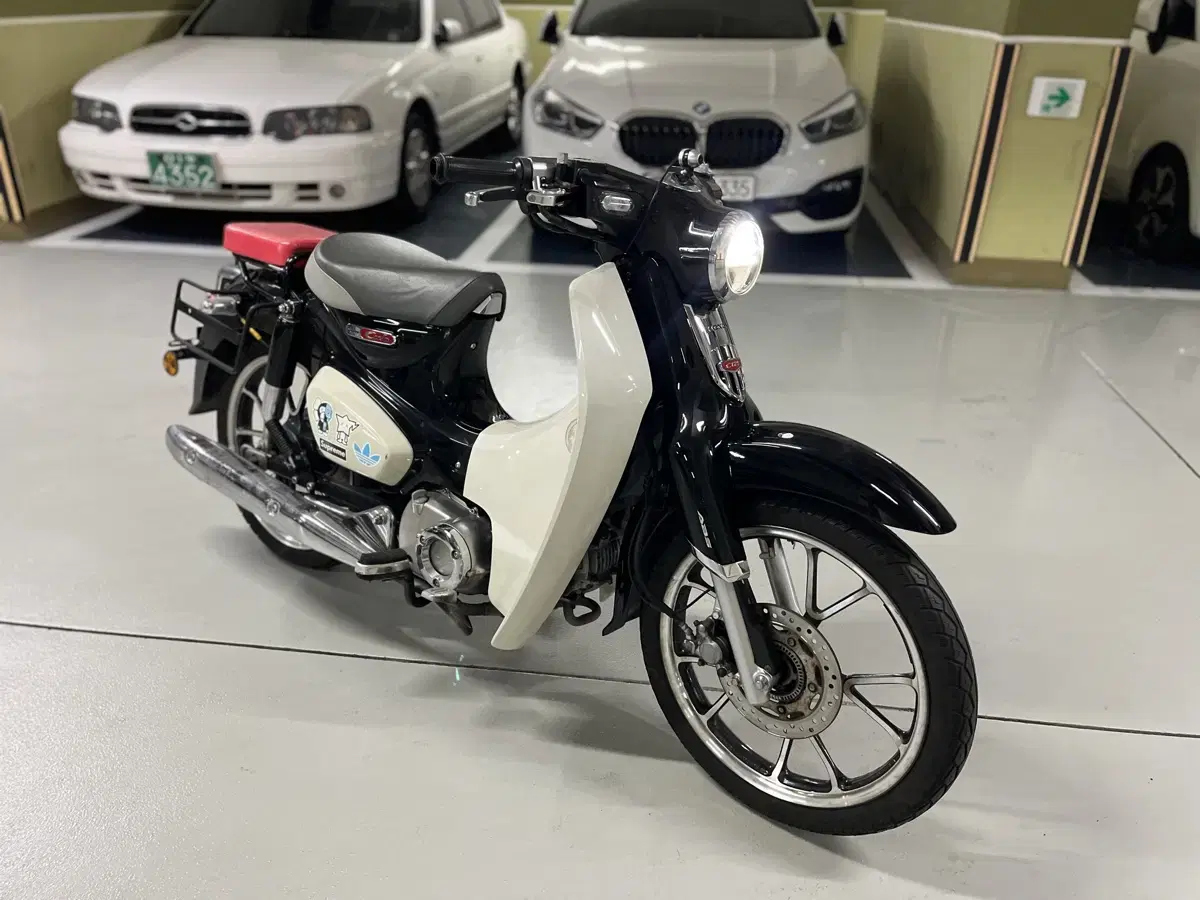 혼다 슈퍼커브 C125 (15000km)