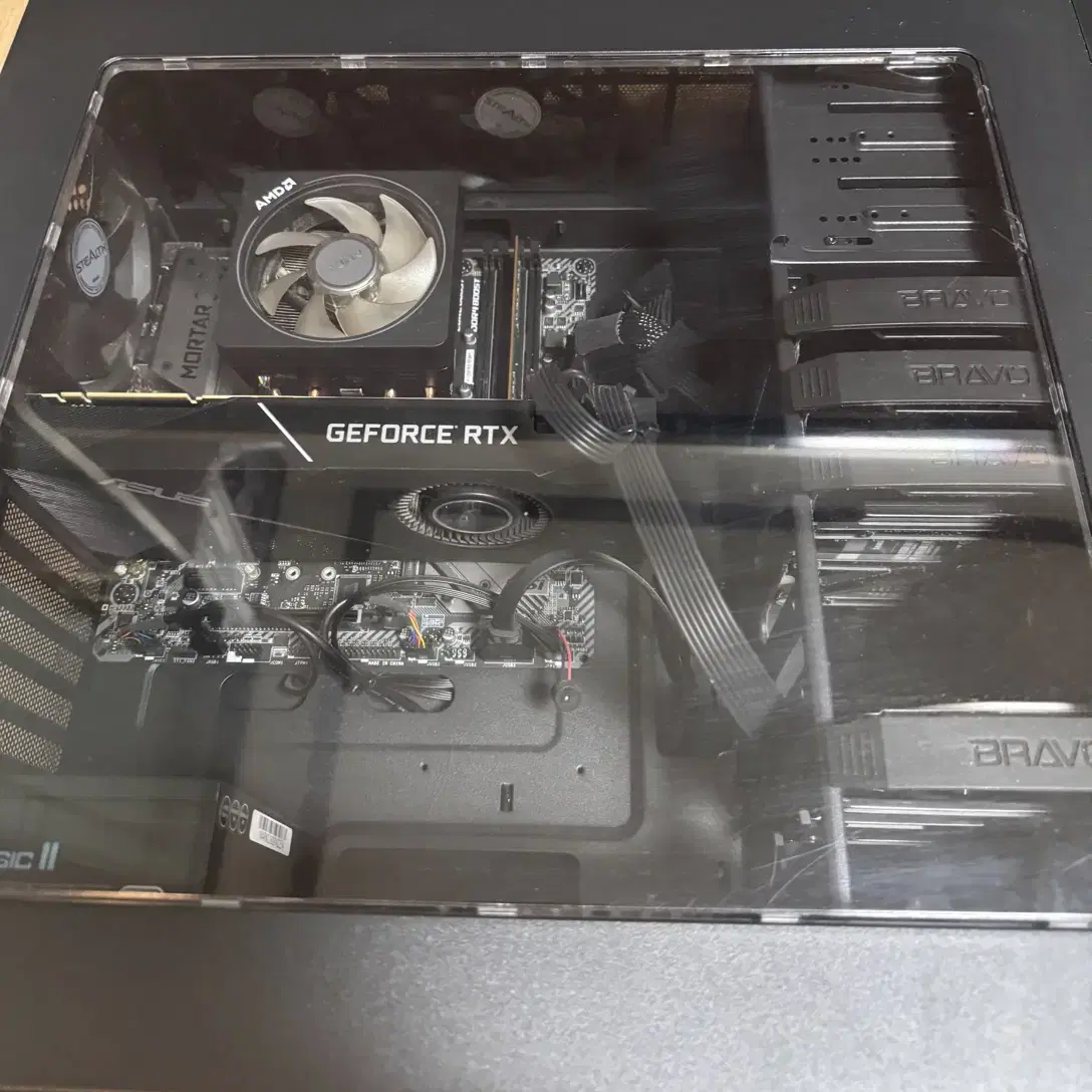 라이젠 5700X3d + Asus 2080Ti 게이밍 컴퓨터 팝니다.