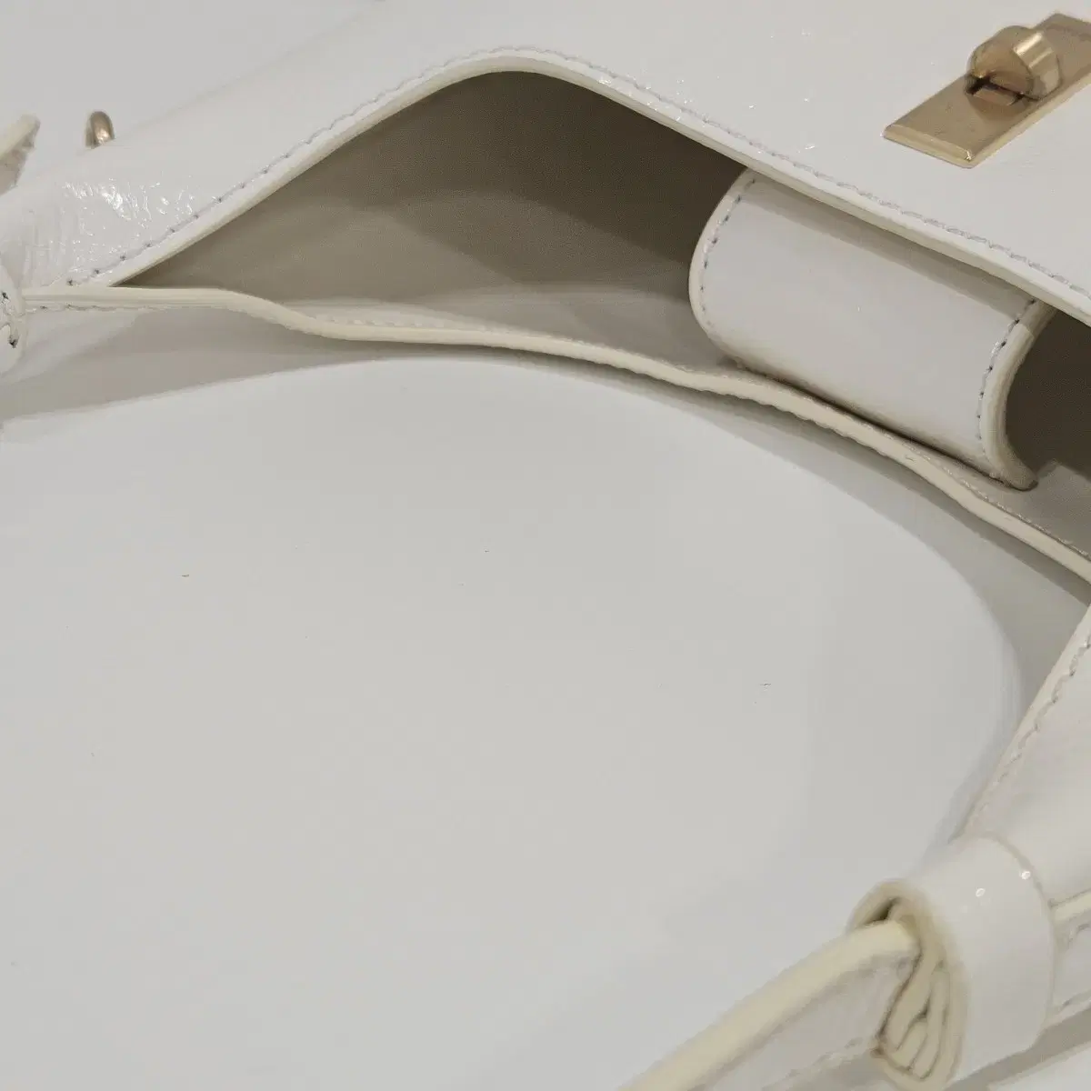 르아보네 mini vivian bag - 화이트 white