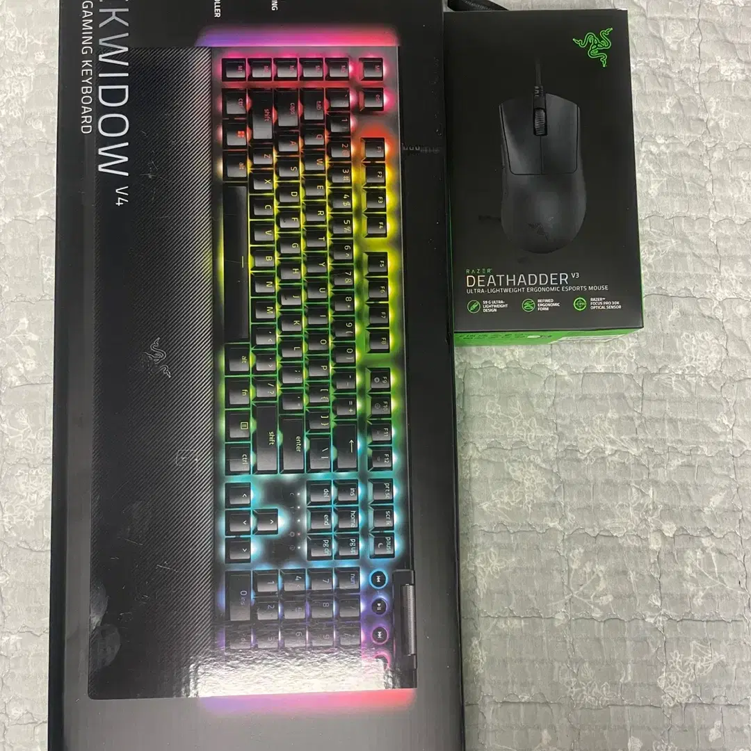 razer blackwidow v4 / deathadder v3