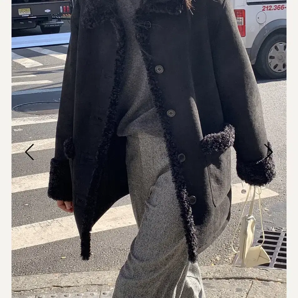 haag 헤이그 a bear shearling coat black