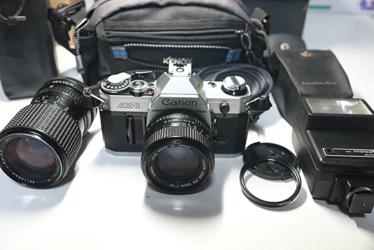 캐논 Canon AE-1 입문용세트 팝니다(랜즈2개, 플레쉬, 가방)