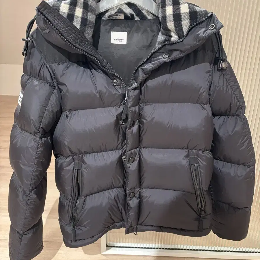 버버리 BURBERRY 패딩/Puffer Jacket