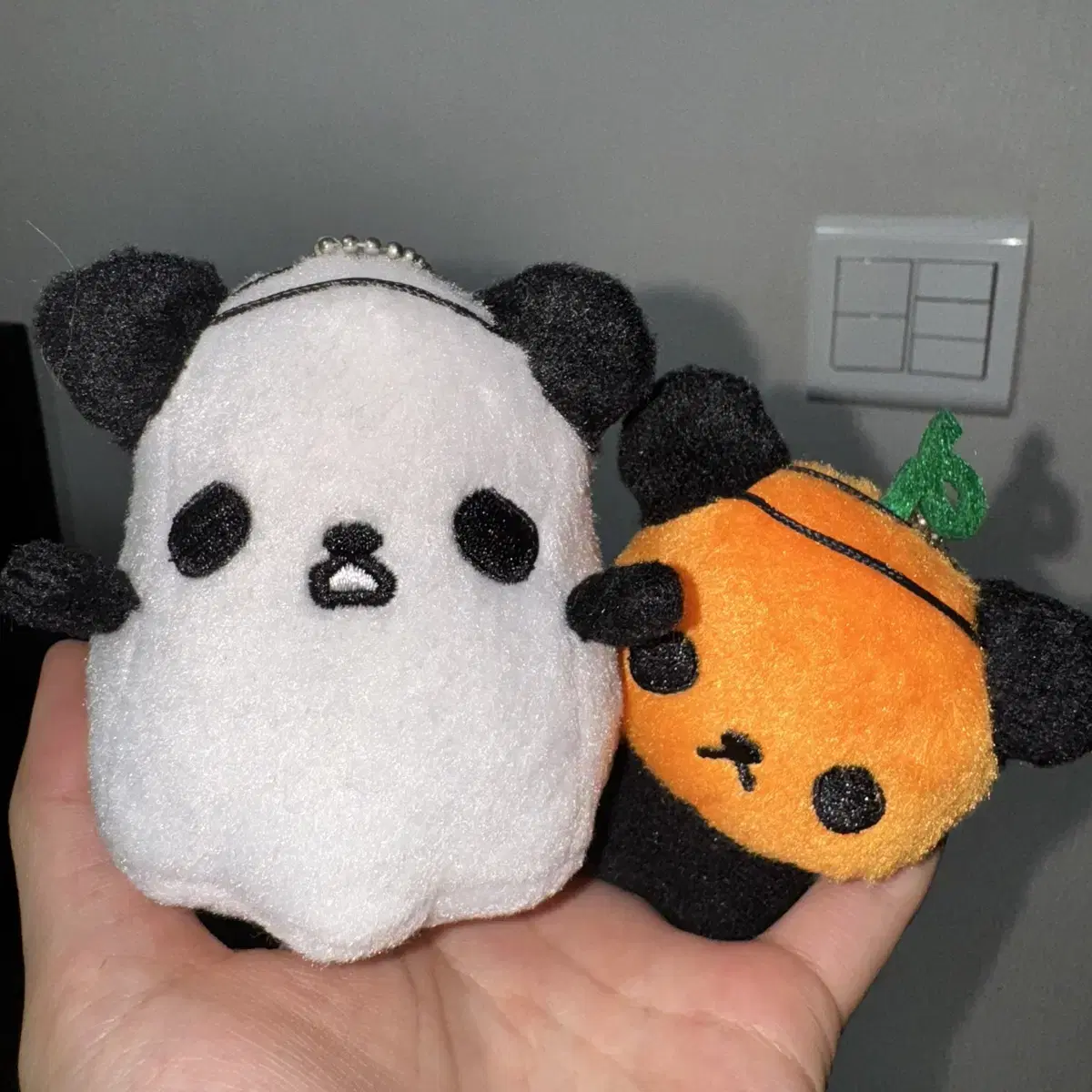 Japanese Classic Vintage Bald Panda Ojipang Panda Halloween Pumpkin keyring doll sells