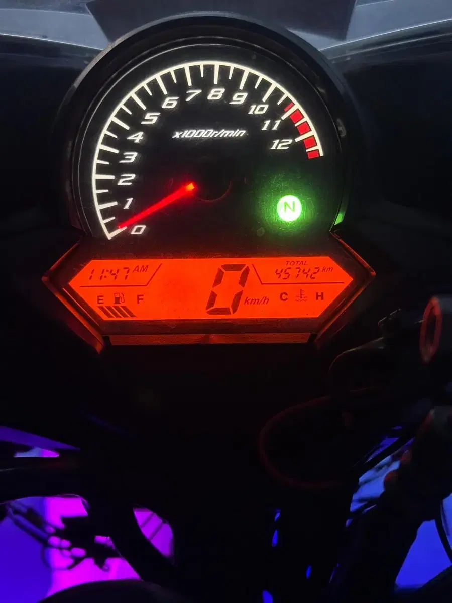 혼다 CBR125R 스즈키 GSX-R125랑 대차봅니다