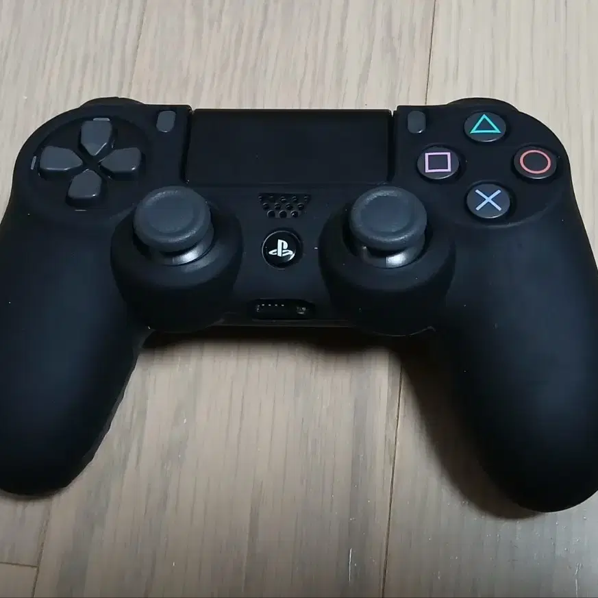 ps4 pro 플스4 프로 1테라 cuh-7218b 신공정 싸게 팝니다