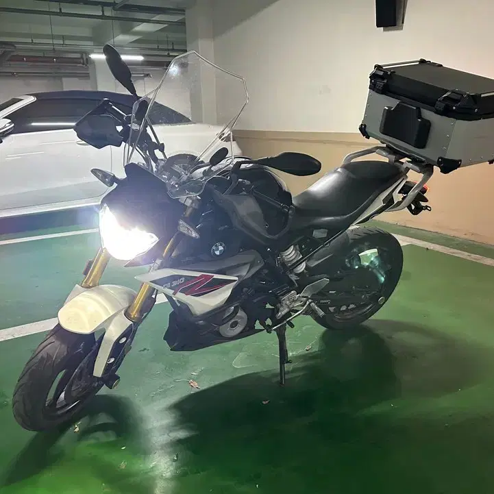 bmw g310r