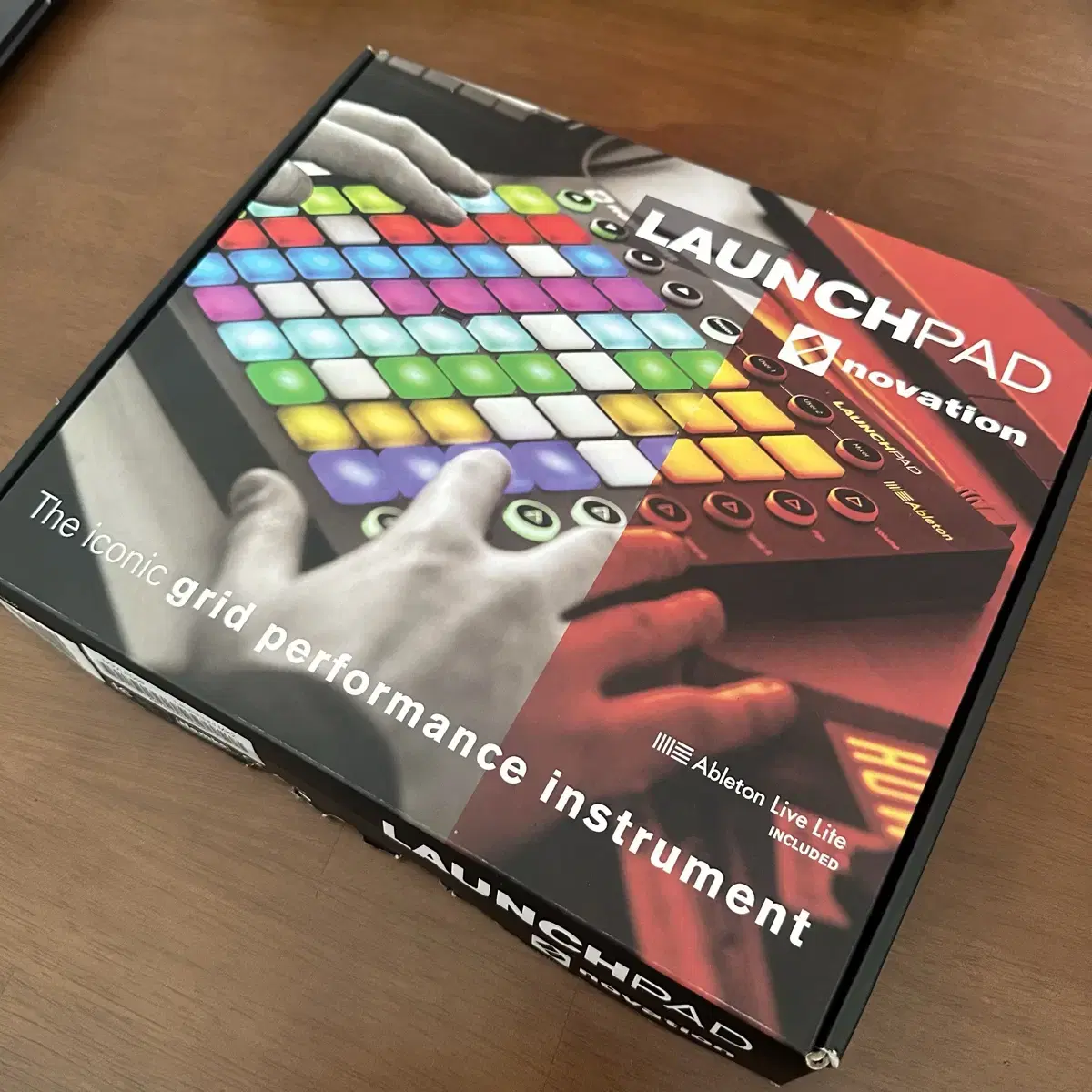 Novation Launchpad Mk2 노베이션 런치패드 Mk2