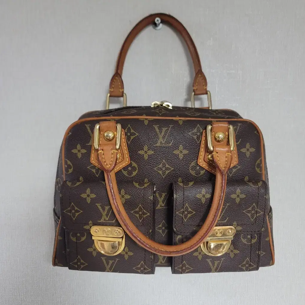 LOUIS VUITTON. 루이뷔통. 맨하탄 PM 토드가방.M40026.