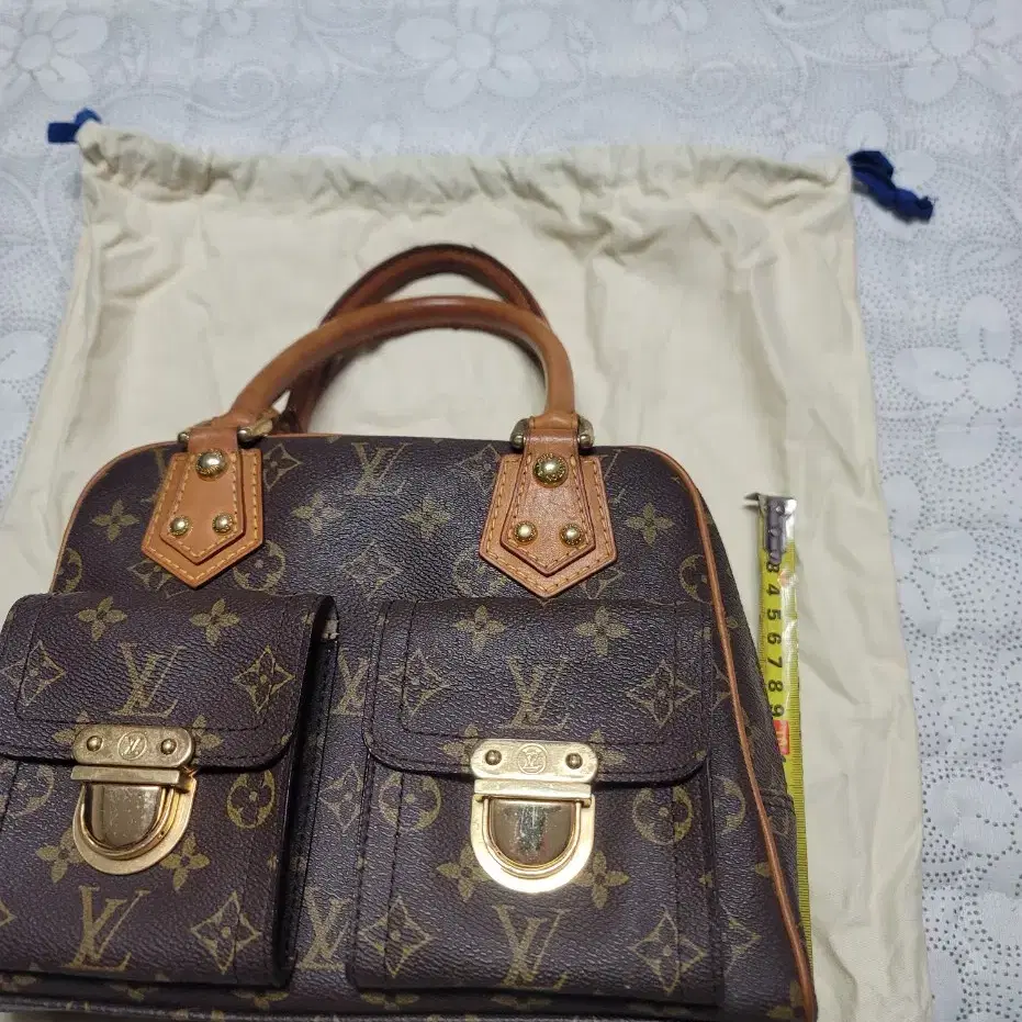 LOUIS VUITTON. 루이뷔통. 맨하탄 PM 토드가방.M40026.