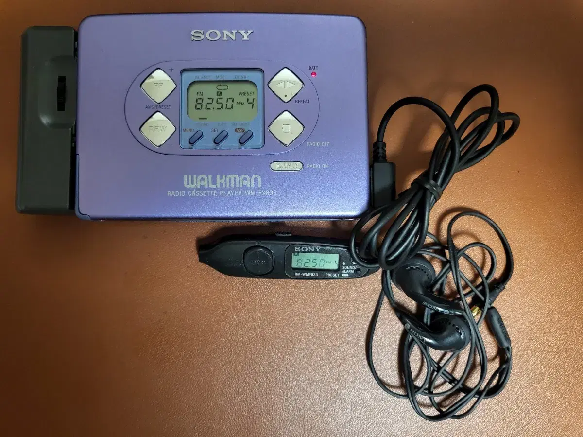 Sony Walkman FX833 full set Works fine