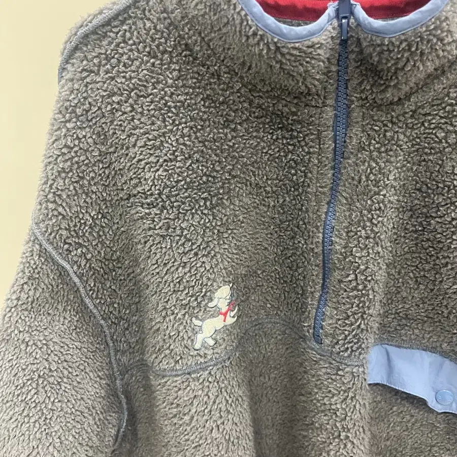 프레클 후리스 freckle sheep needlepoint fleece