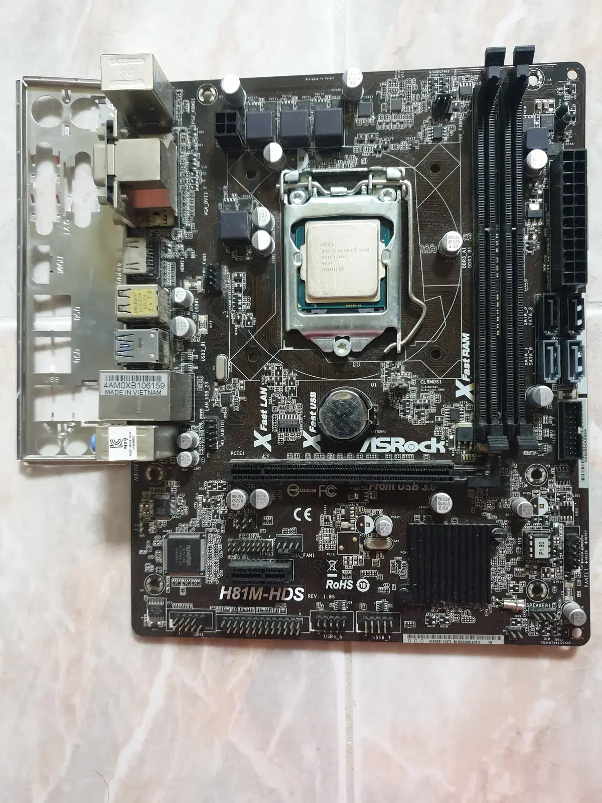 i5 4670 Asrock H81M-HDS RAM 8GB SSD 120GB 40,000 won