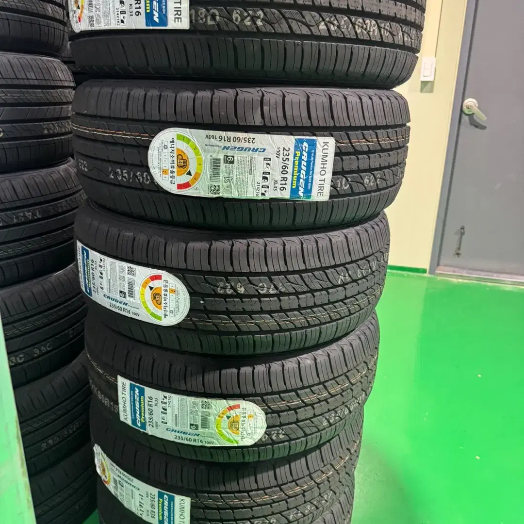 금호타이어KL33 235/60R16 100V