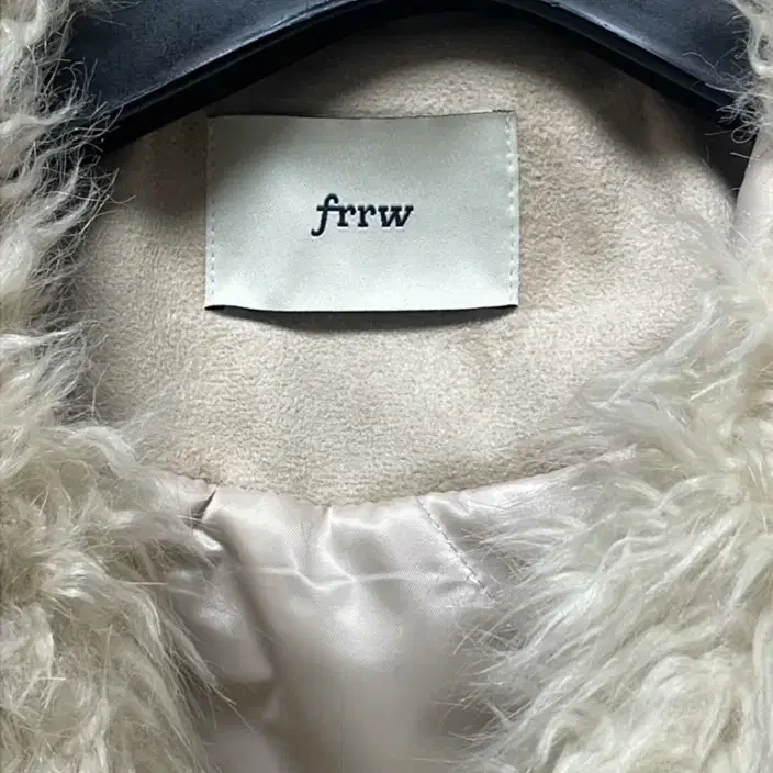 에프알알더블유 frrw Hairy Eco Pur Jacket M사이즈