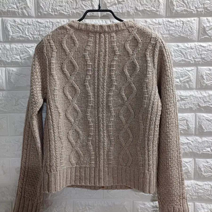 ㅇZARA KNIT 자수가디건S