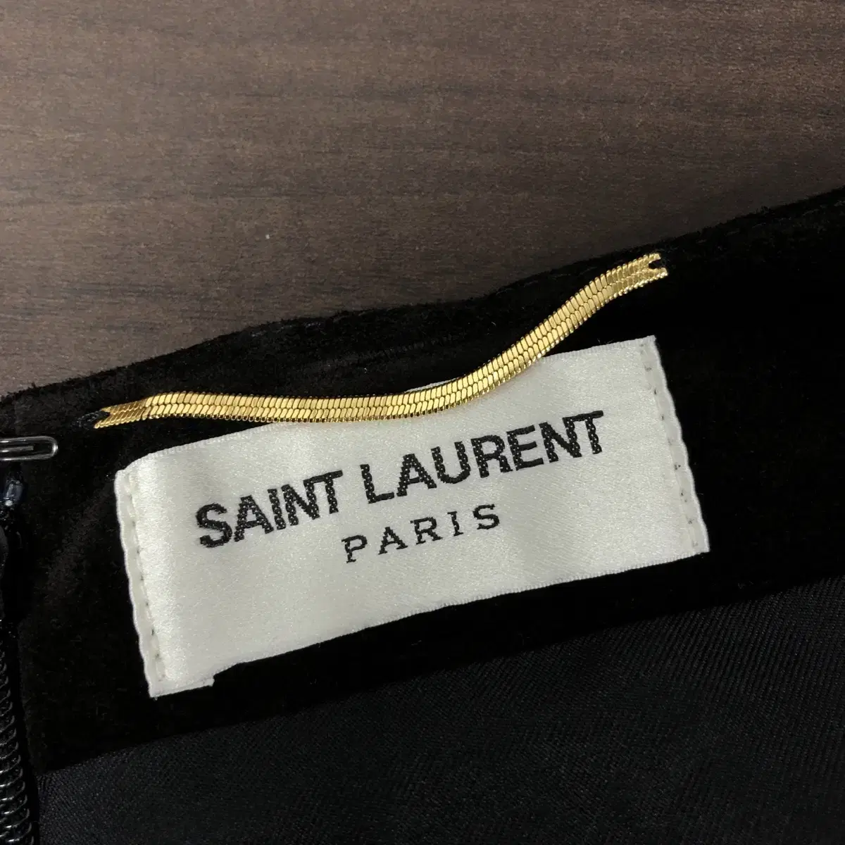 [ SAINT LAURENT ] 생로랑 스웨이드 가죽 스커트