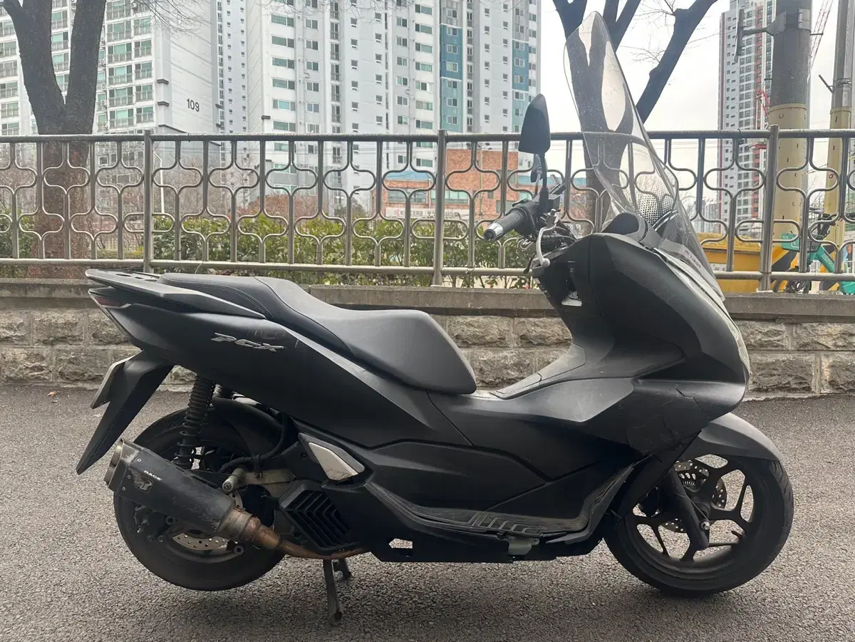 pcx 21년식 황소익실 구변완