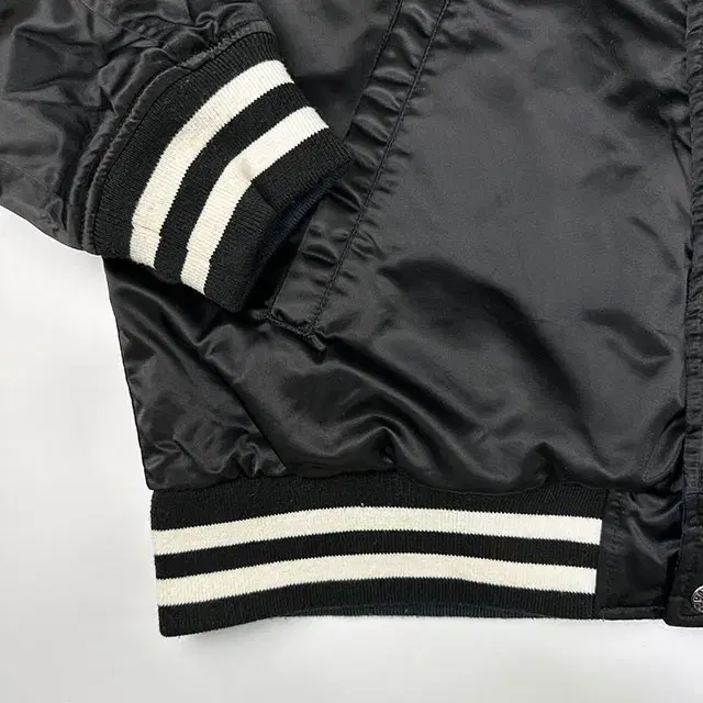 BAPE 22SS 베이프 리버시블 바시티 자켓