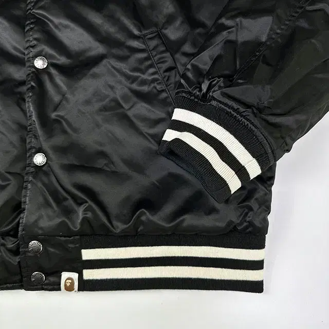 BAPE 22SS 베이프 리버시블 바시티 자켓