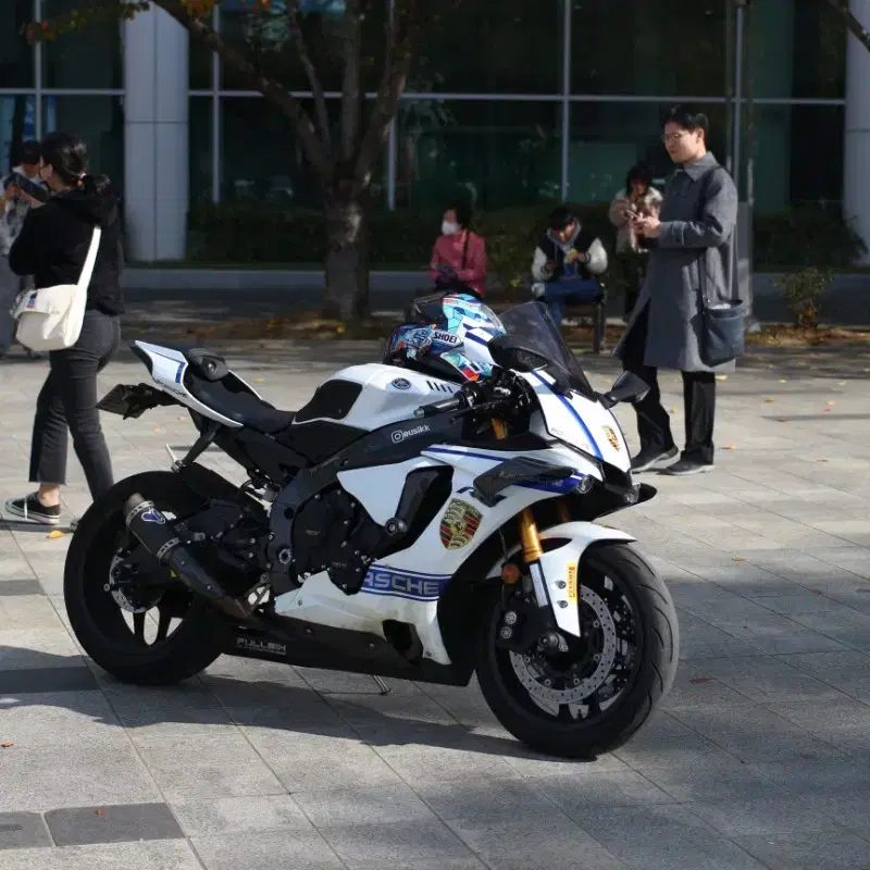 2019) 야마하 YZF-R1 35xxx 팝니다