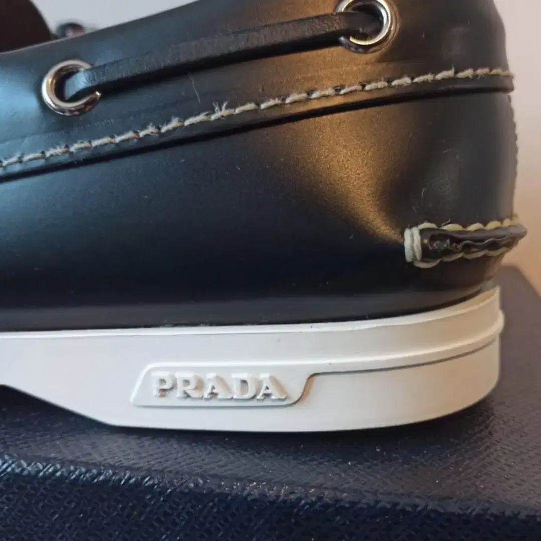 PRADA 프라다 보트슈즈(해외발송)