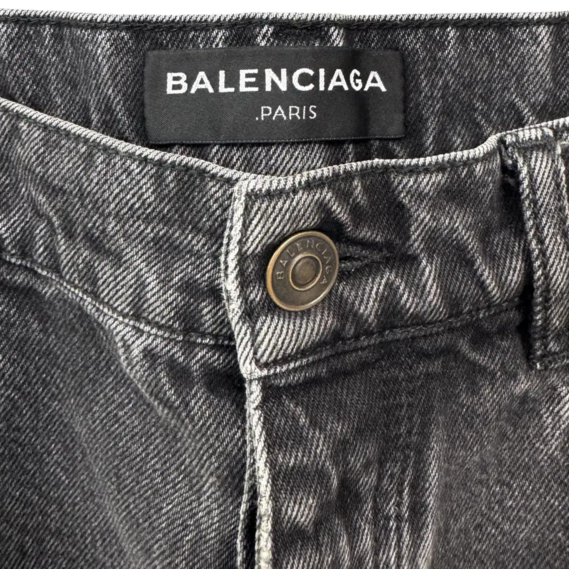 BALENCIAGA 발렌시아가 사이드 레드 스트라이프 데님 팬츠