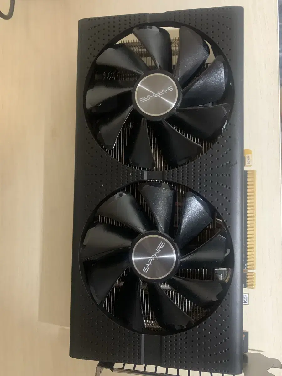 사파이어 rx570 8g 한달사용