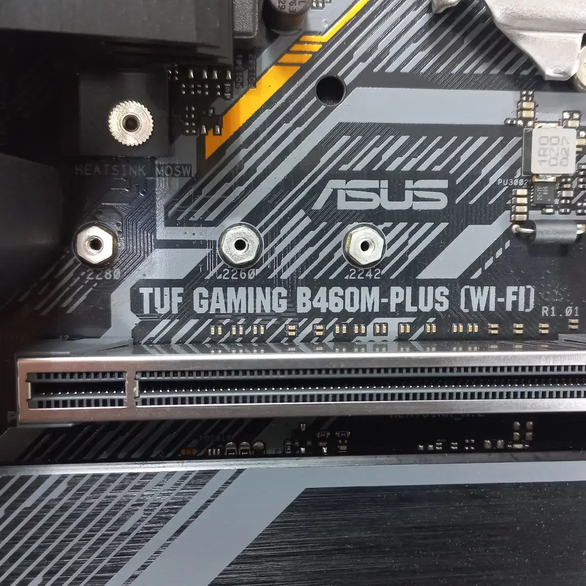 Asus Tuf Gaming B460m-Plus Wifi 팝니다.