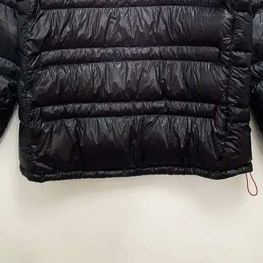 노스페이스 THE NORTH FACE 패딩 블랙 C9002