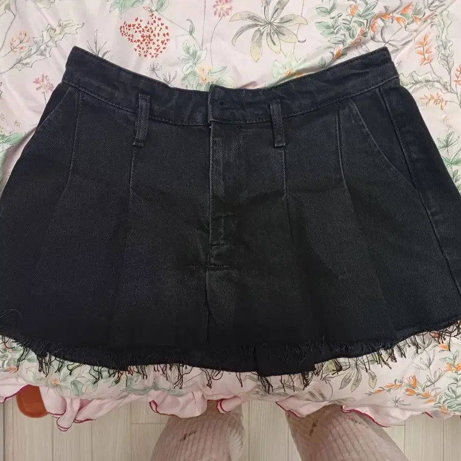 자라(ZARA) 블랙 워싱 데님 미니스커트 S(26)