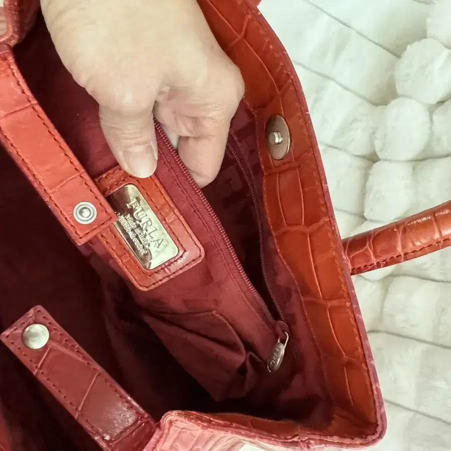 Furla 훌라 핸드백 (Red)