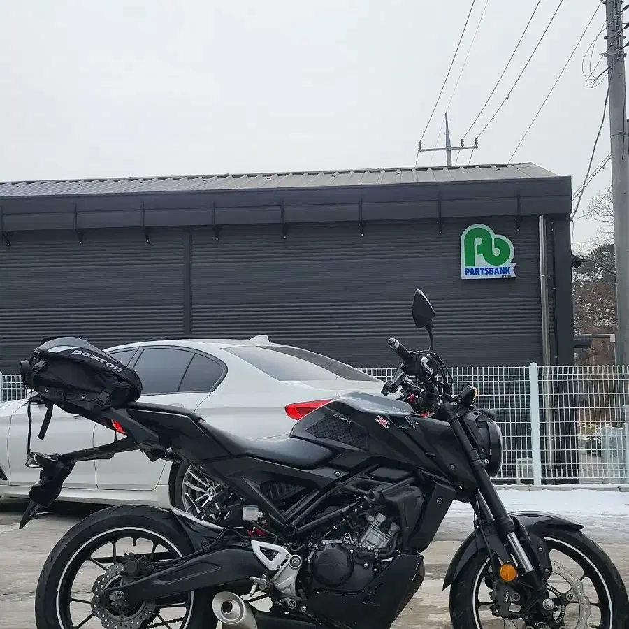 혼다 cb125r 19년식 2만km대 블랙컬러 판매합니다