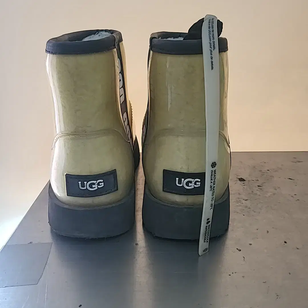 어그 UGG 210사이즈