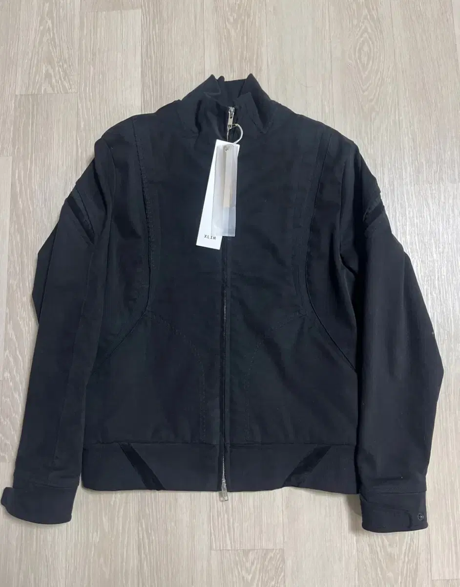 XLIM ep3 1size jacket black