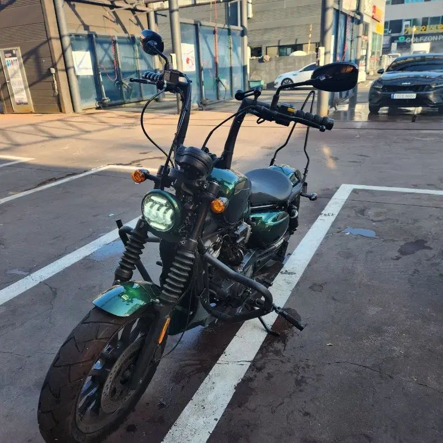 부산 21년식 아퀼라300cc 팔아요