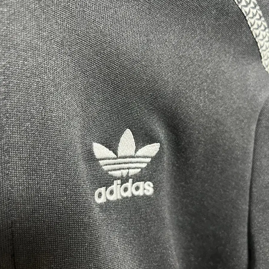 아디다스(adidas) 트랙 후드 집업 져지